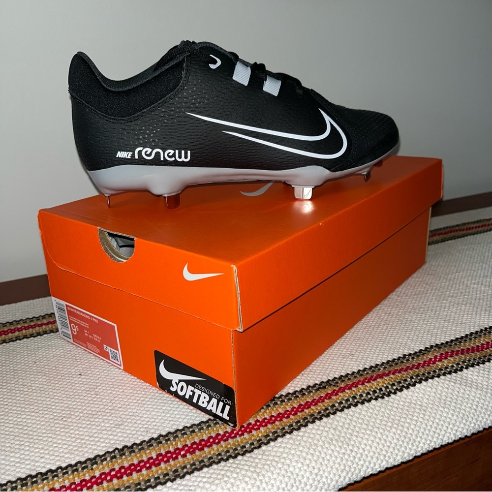 NIKE WOMENS HYPERDIAMOND‎ 4 PRO 9.5